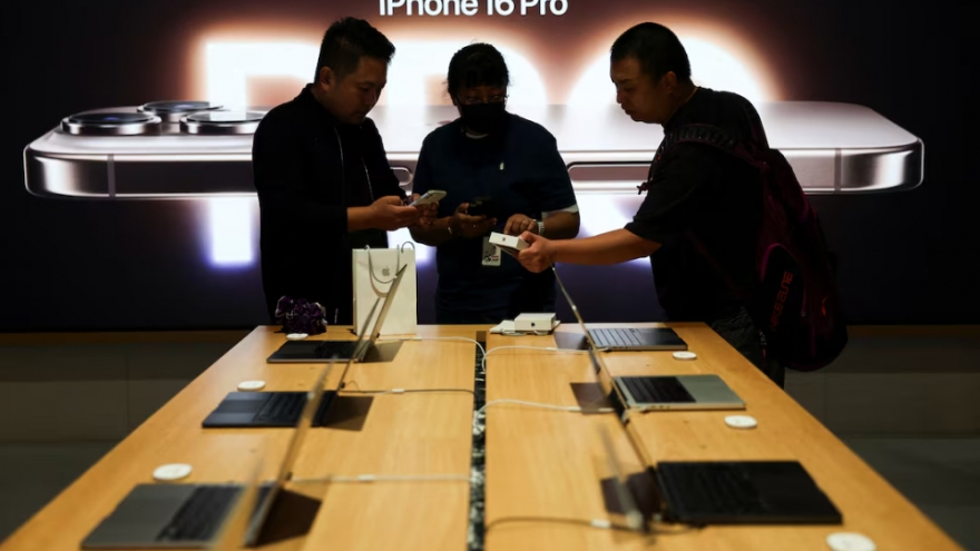 Chiến tranh thương mại khiến iPhone có giá đến 60 triệu đồng ngày càng hiện hữu