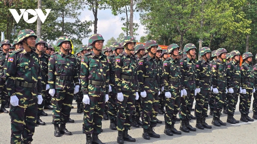 Lao, Cambodian troops train hard, ready to join Vietnam’s grand military parade
