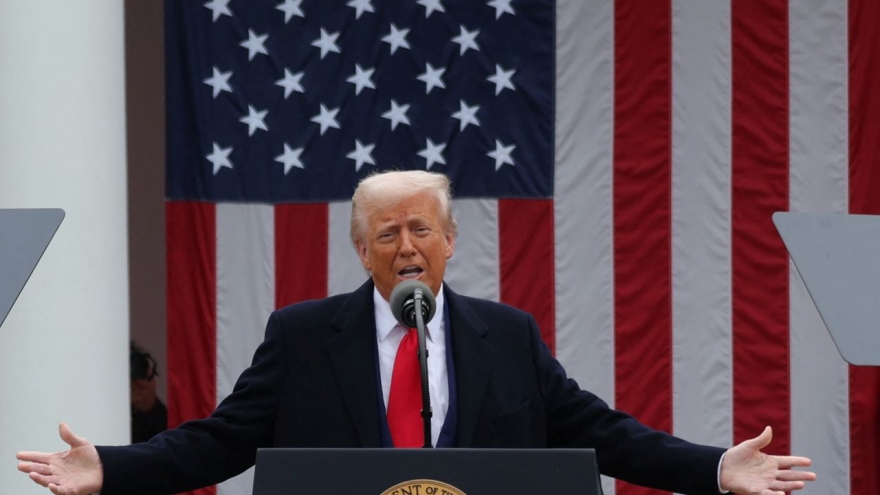 Tổng thống Trump tuyên bố hoãn áp thuế 50% đối với EU tới ngày 9/7