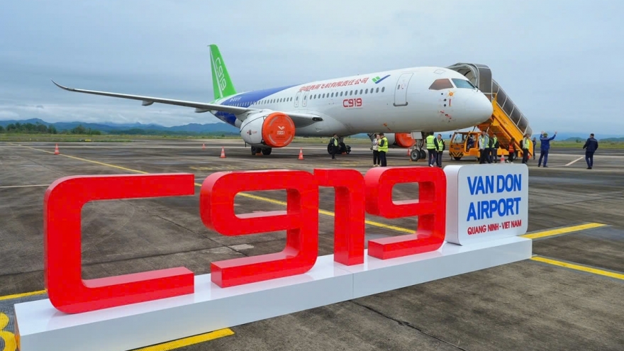 Bộ Xây dựng để xuất sửa quy định để máy bay do Trung Quốc sản xuất vào Việt Nam