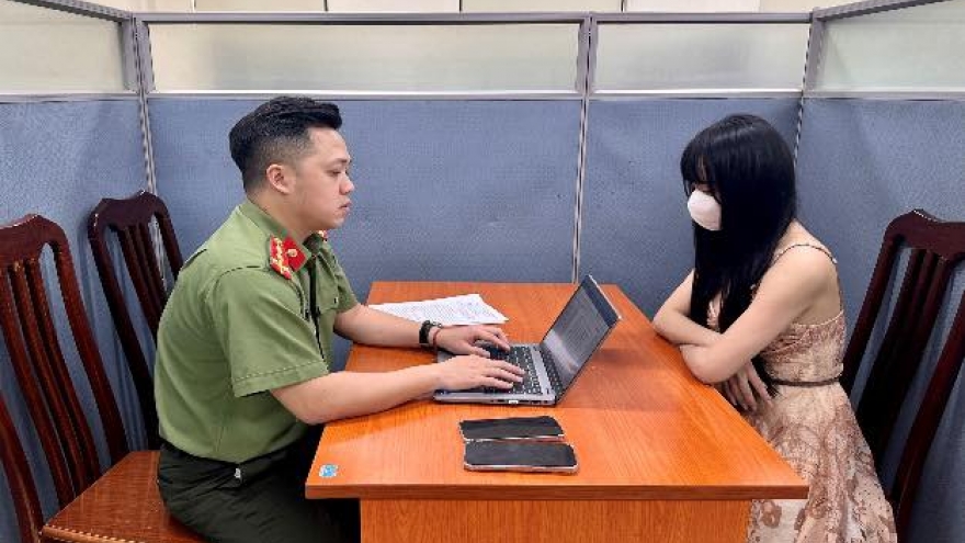 Nóng 24h: Xử phạt chủ Fanpage “Cô Giáo Hương” vì đăng clip đánh bạc