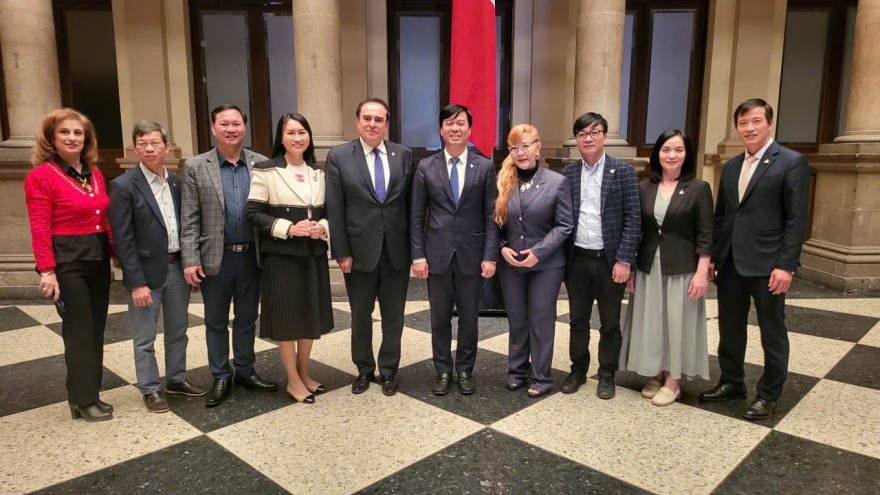 VOV và các cơ quan báo chí, Viện phát thanh Mexico tăng cường hợp tác
