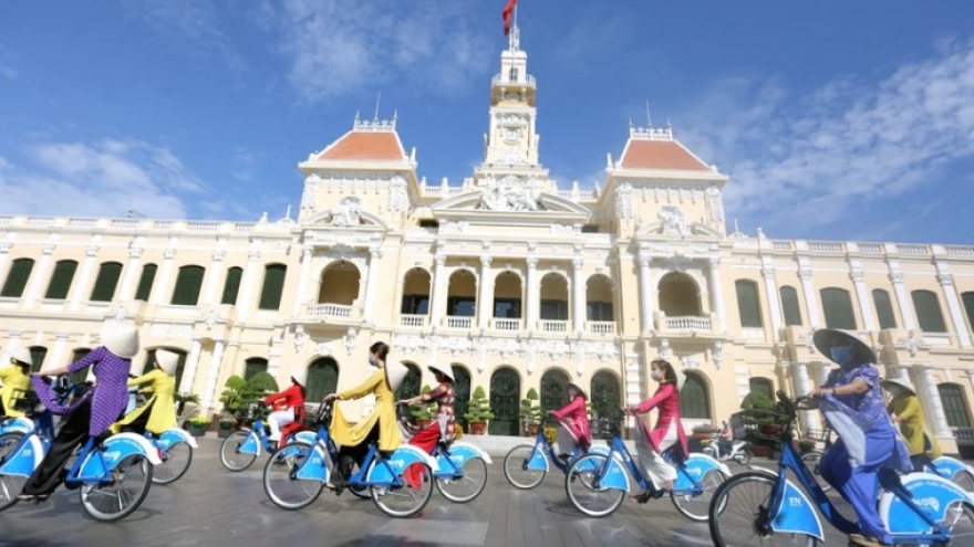 Vietnam’s struggle for independence captures global admiration