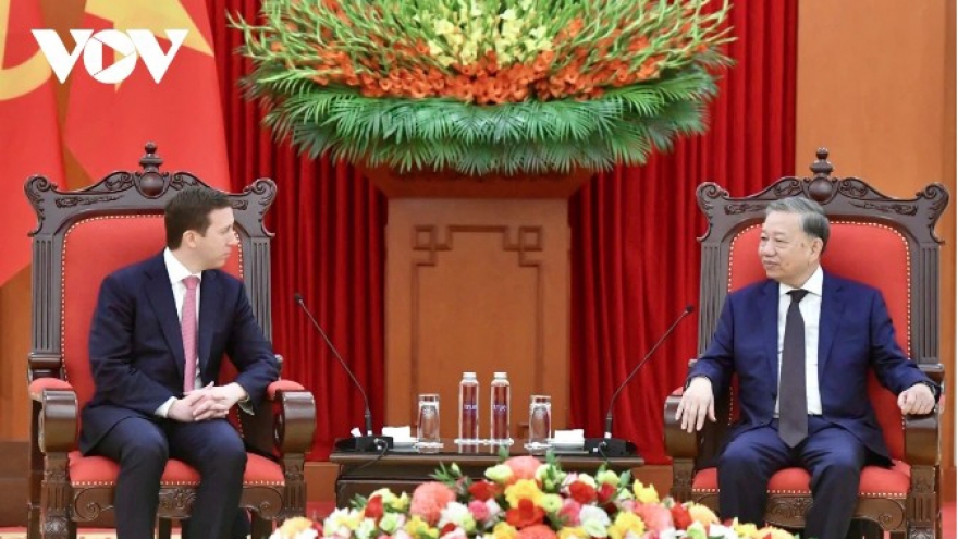 Party chief affirms strong support for US investors in Vietnam