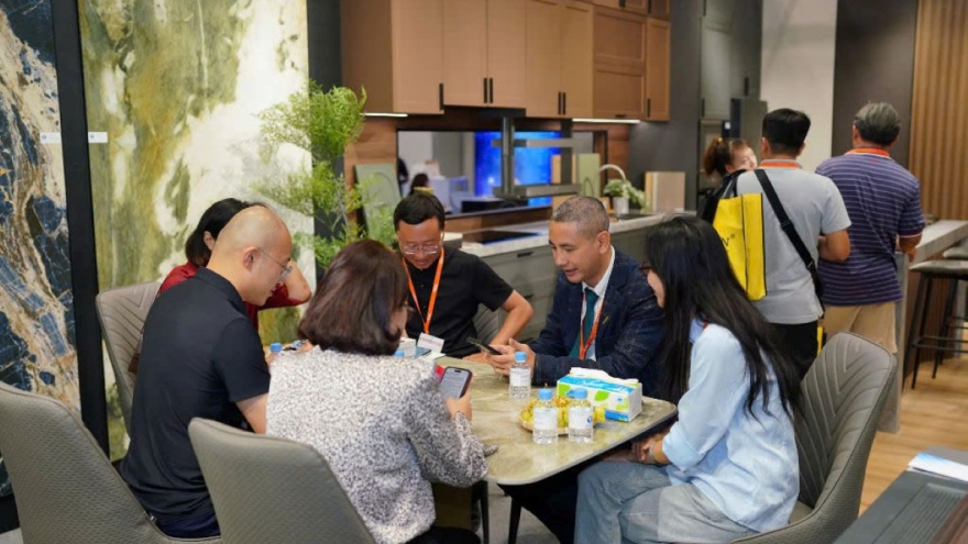 Chính quyền, doanh nghiệp ở TP.HCM cùng ứng phó linh hoạt để giữ nhịp tăng trưởng