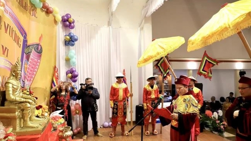 Overseas Vietnamese honour Hung Kings with ceremonies