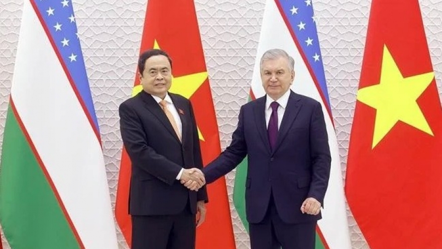 Vietnam's top legislator meets with Uzbek President in Tashkent