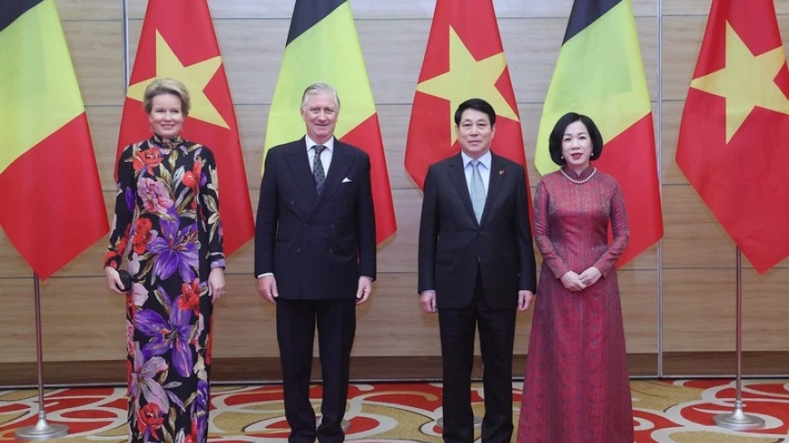 State leader, spouse host grand banquet for Belgian King, Queen