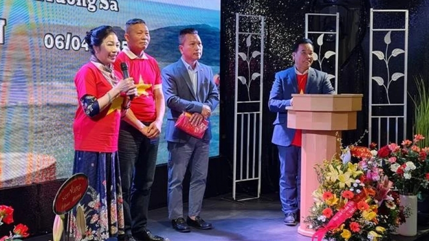 Vietnamese community in Germany pledges further support to Truong Sa