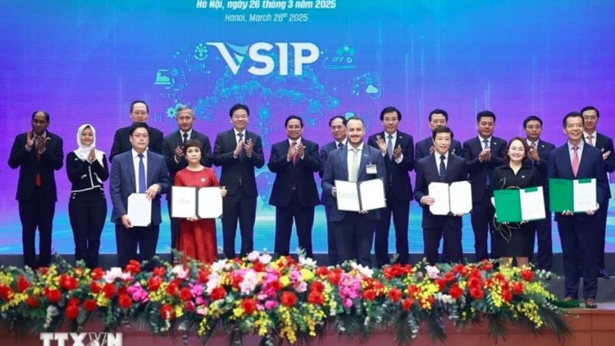 Singaporean delegation seeks to deepen ties with Hai Phong city