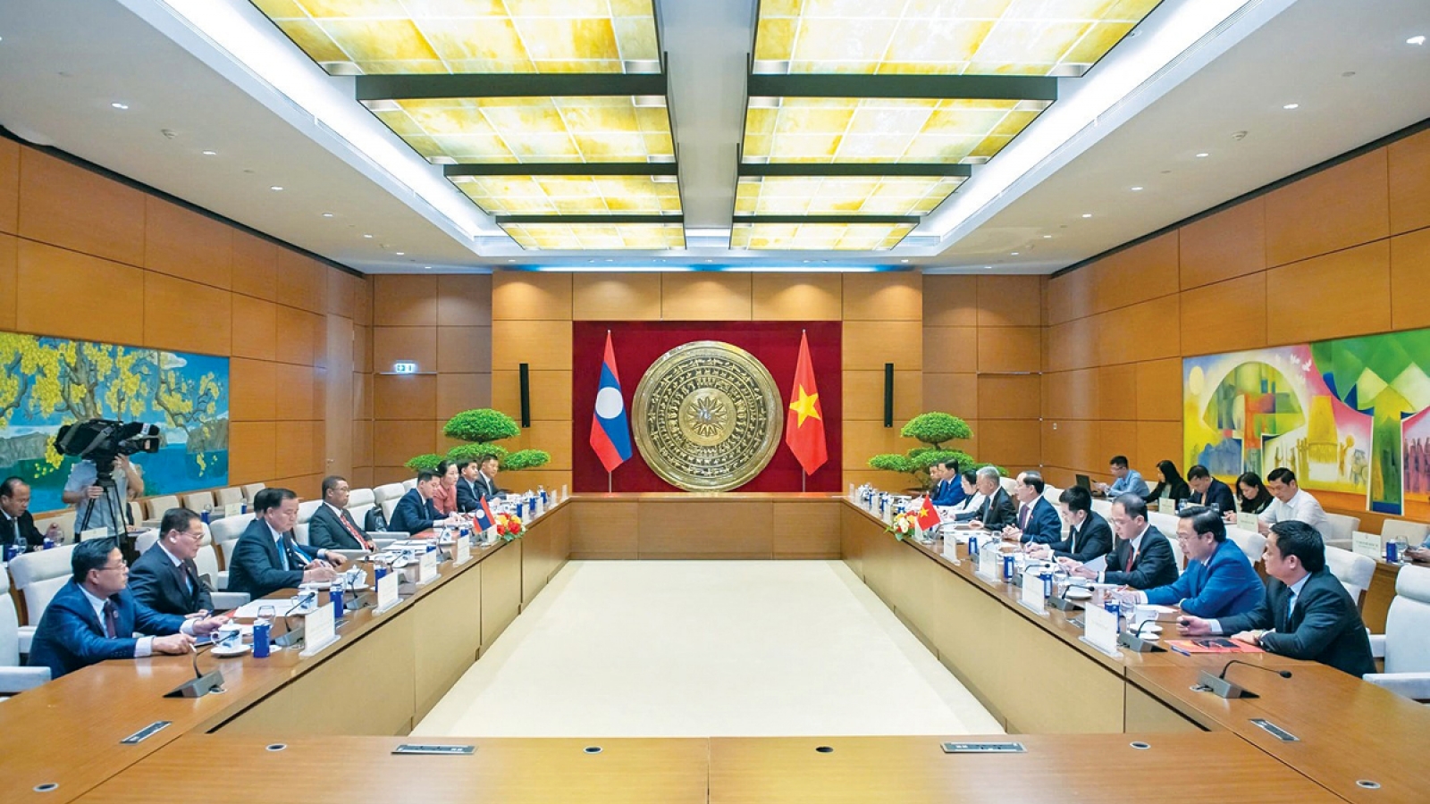 Vietnam and Laos promote parliamentary cooperation