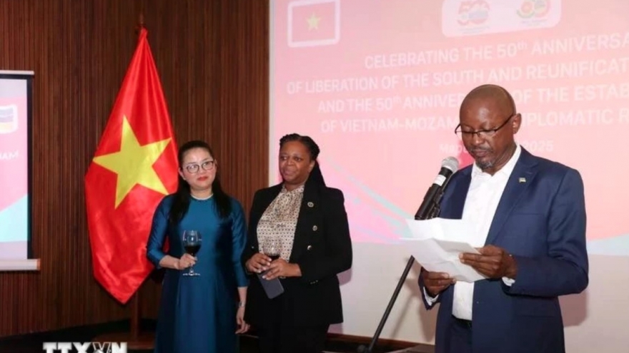Various activities held in Mozambique to mark Vietnam's reunification