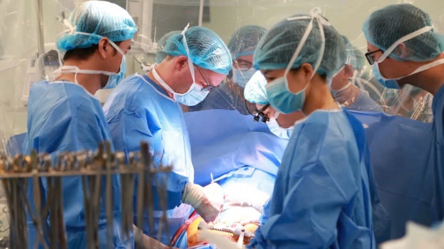 Vietnam successfully performs first implantation of 3rd-gen artificial heart