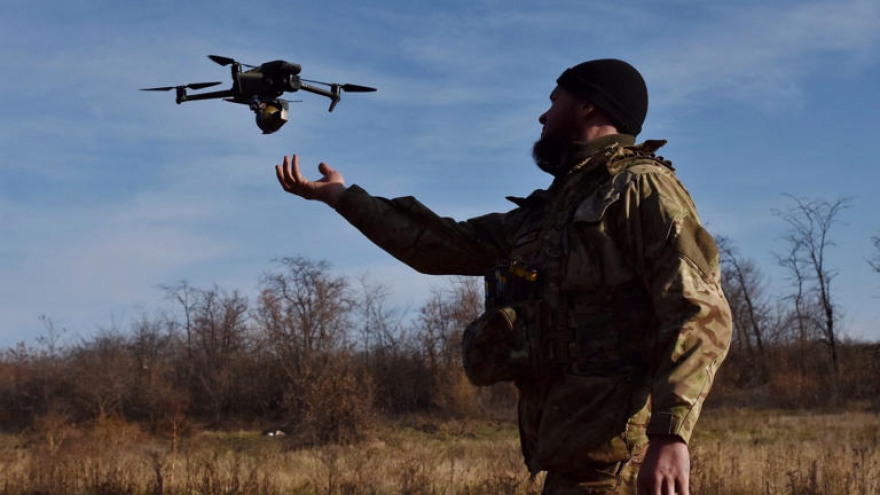 Mối đe dọa lớn từ UAV khiến binh sỹ Ukraine “bắn nhầm còn hơn bỏ sót”