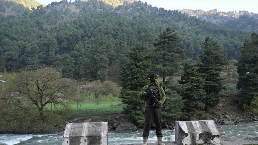 Cộng đồng quốc tế kêu gọi Pakistan và Ấn Độ kiềm chế, duy trì đối thoại
