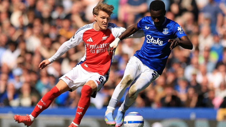Kết quả bóng đá hôm nay 5/4: Arsenal xa dần chức vô địch Ngoại hạng Anh