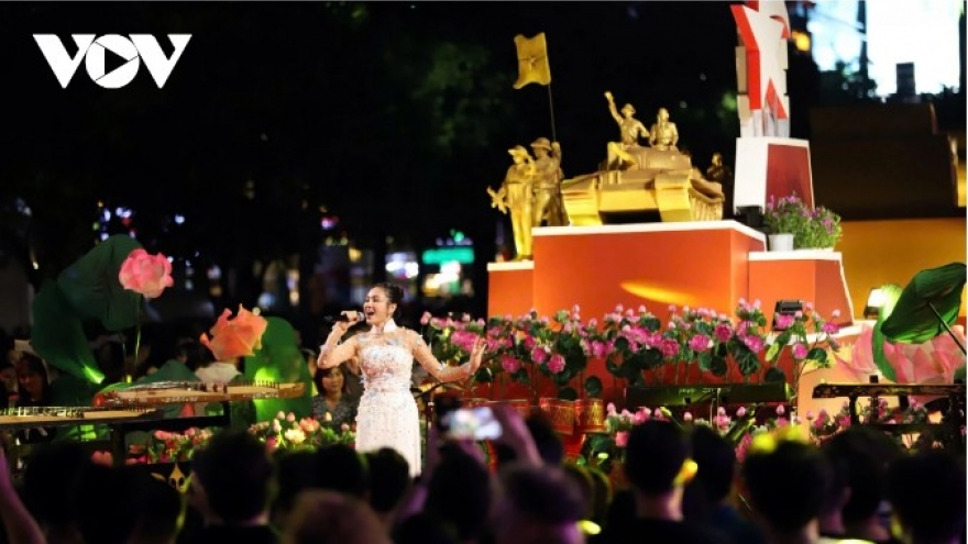 Thousands join vibrant “Colors of Uncle Ho’s City” festival in HCM City