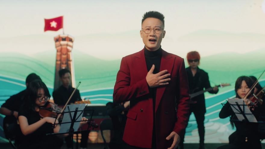 Hoàng Bách khơi dậy tình yêu nước bằng âm nhạc với "Lời trái tim Việt Nam"