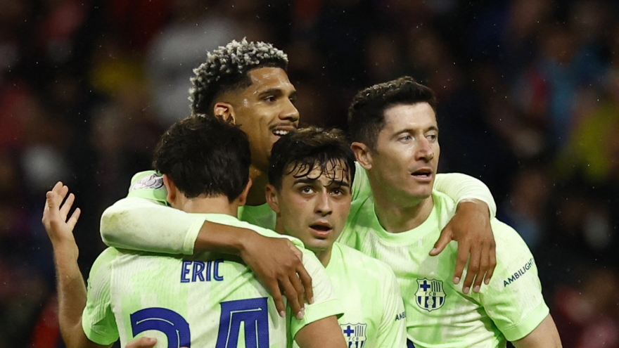 Đánh bại Atletico, Barca tranh cúp với Real Madrid ở trận Siêu kinh điển