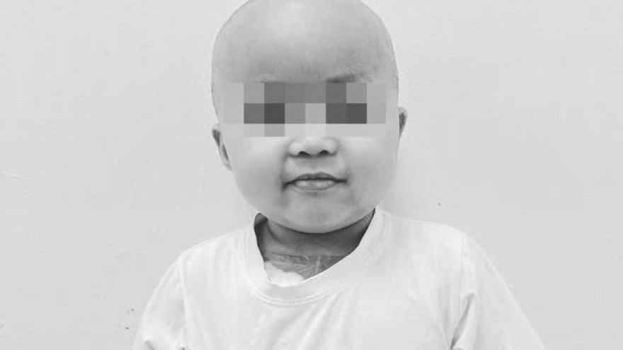 Bé Bắp qua đời sau thời gian dài chống chọi với bệnh ung thư
