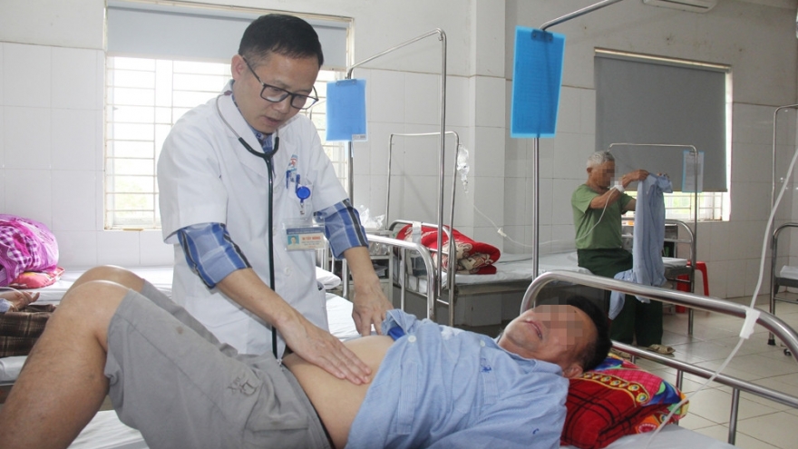 Đi ăn cỗ cưới, hàng chục người ở Bắc Giang phải nhập viện