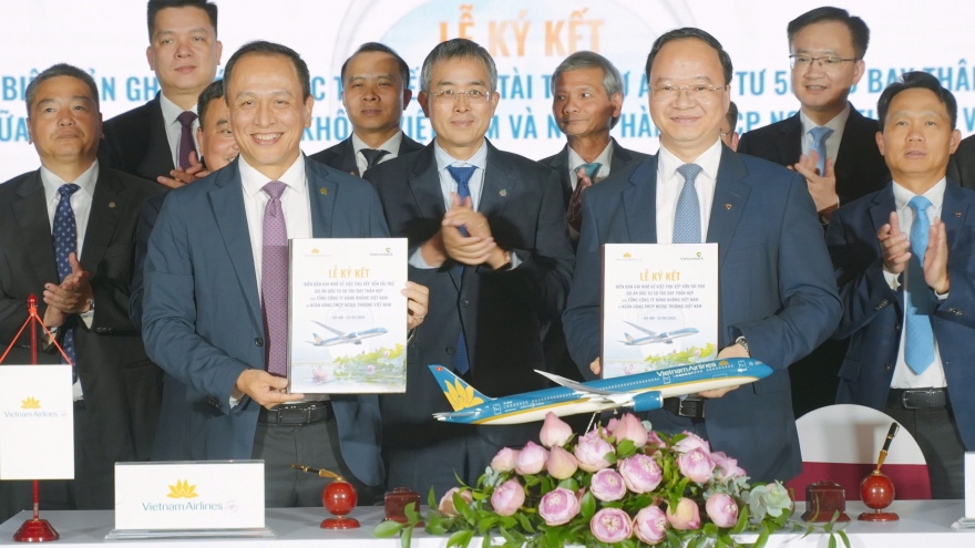 Vietnam Airlines ký hợp đồng vay vốn để mua 50 máy bay thân hẹp