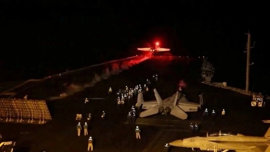 Mỹ tiếp tục không kích vào lực lượng Houthi ở Yemen