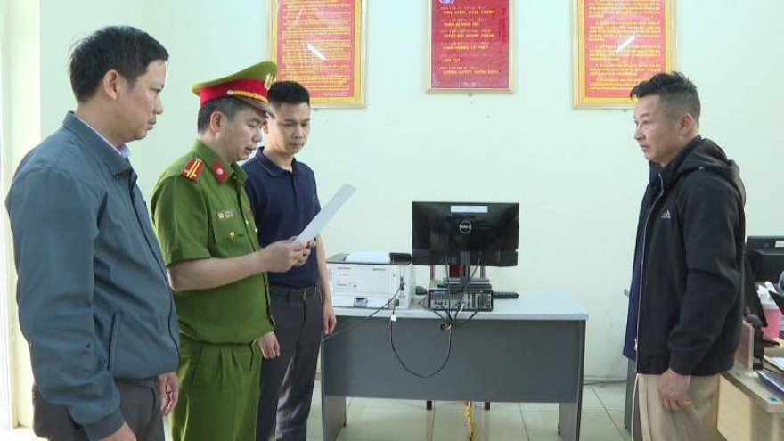 Khởi tố 2 đối tượng khai thác cát trái phép ở Thanh Hóa