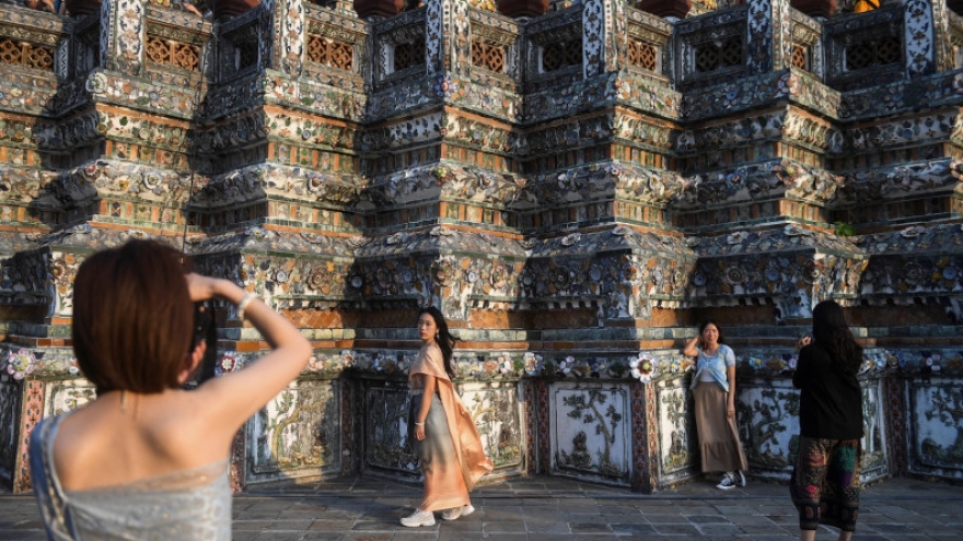Lượng khách du lịch Trung Quốc đến Thái Lan tiếp tục sụt giảm