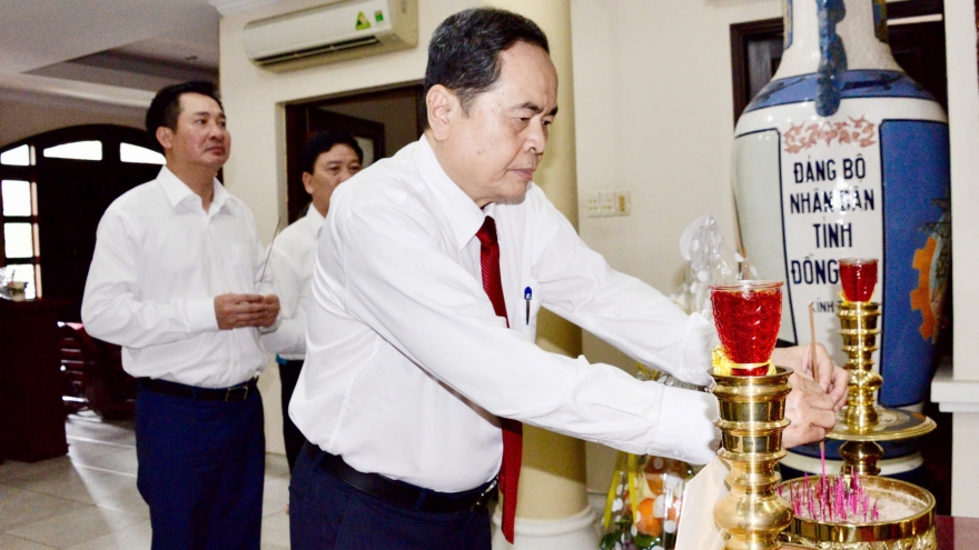 Chủ tịch Quốc hội Trần Thanh Mẫn tưởng nhớ, tri ân cố Chủ tịch Quốc hội Nguyễn Hữu Thọ