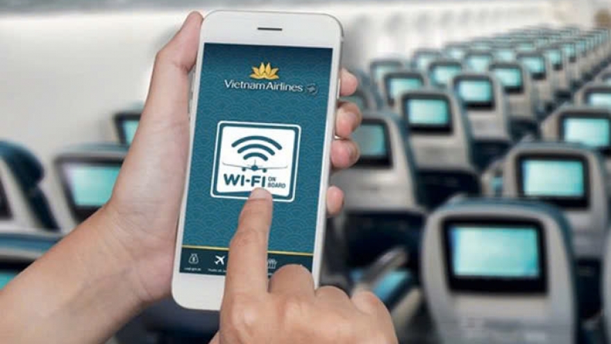 Hành khách sắp được dùng dịch vụ internet trên máy bay của Vietnam Airlines