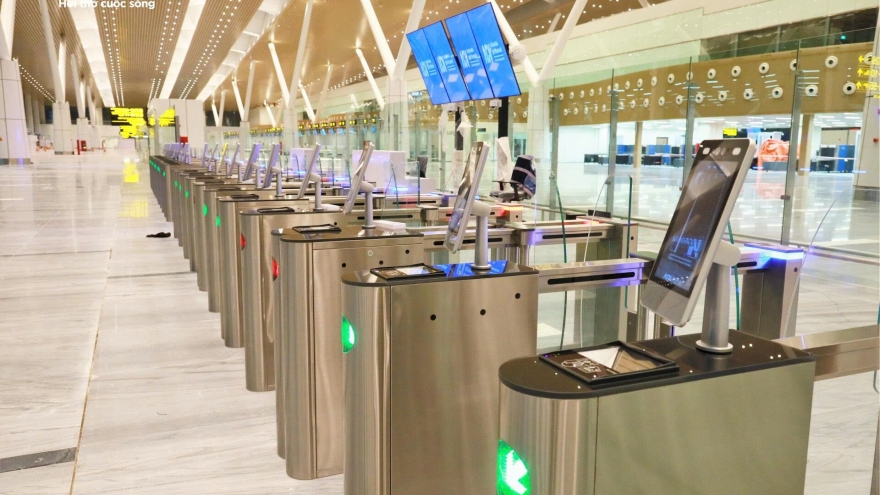 Khai thác chuyến bay thương mại tại ga T3 Tân Sơn Nhất vào ngày mai (17/4)