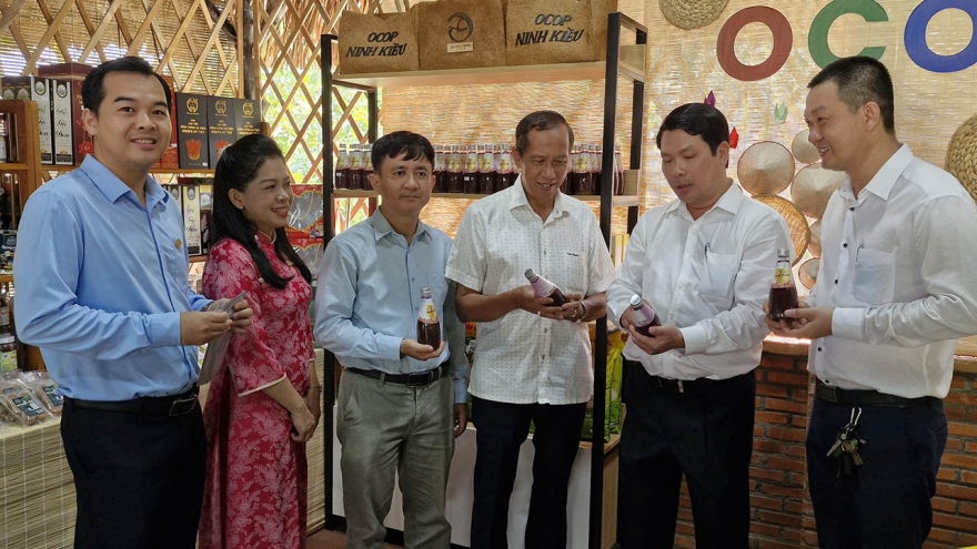 Đưa đặc sản miền Tây vào resort
