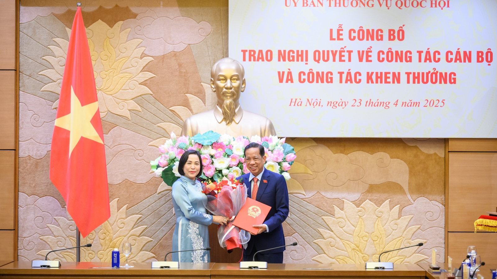 Phó Chủ nhiệm Ủy ban Văn hóa và Xã hội Đặng Thuần Phong nghỉ hưu trước tuổi
