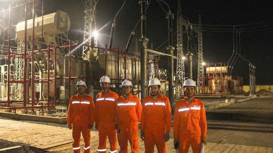 Đóng điện Trạm biến áp 220kV Phú Bình 2 và đường dây rẽ Thái Nguyên - Bắc Giang
