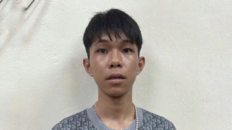 Bắt nam thanh niên cướp giật nhiều tiệm vàng ở Hà Nội