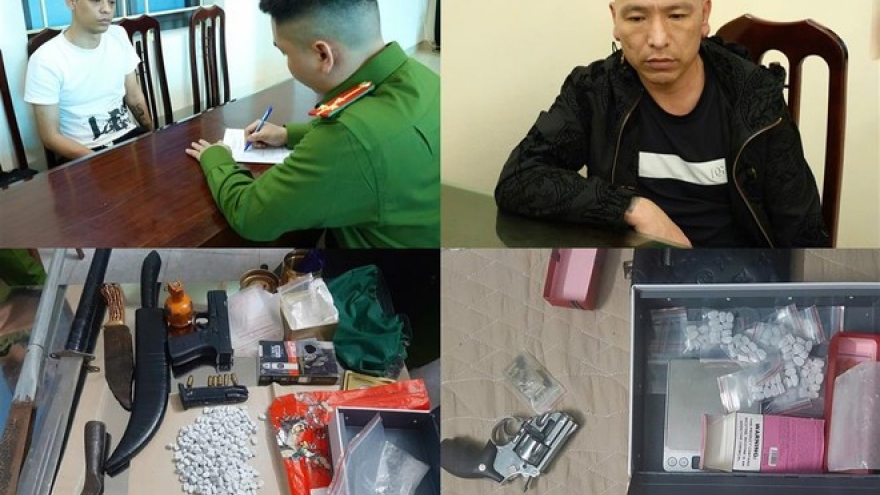 Nóng 24: Bắt đối tượng mua bán ma túy luôn mang theo vũ khí nóng