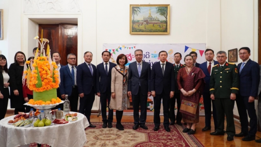 Vietnamese Embassy joins traditional Lao New Year celebration in Russia