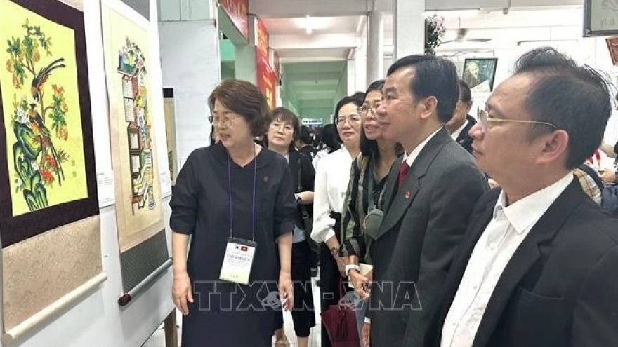 Over 60 artworks showcased at Vietnam–RoK art exchange exhibition