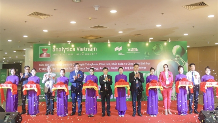 8th Analytica Vietnam expo opens in HCM City