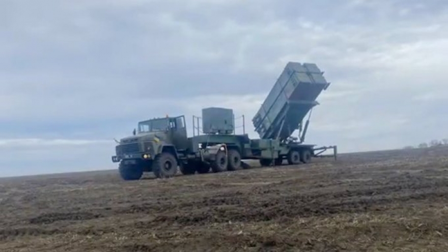 Ukraine gây bất ngờ khi lắp bệ phóng Patriot của Mỹ trên xe tải thời Liên Xô