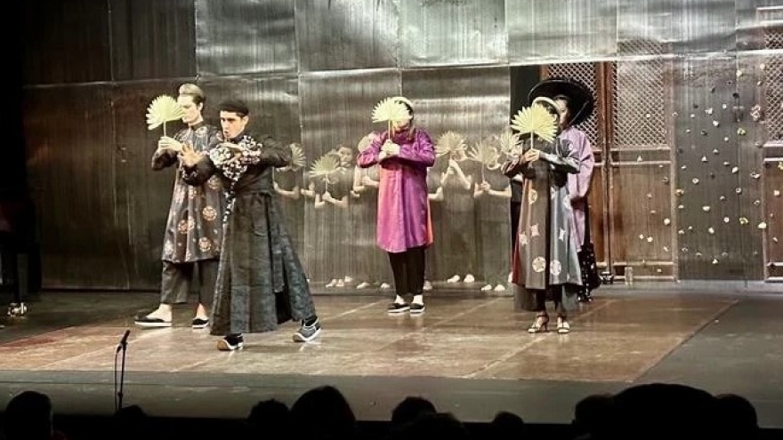 Vietnamese history, legends recreated on French stage