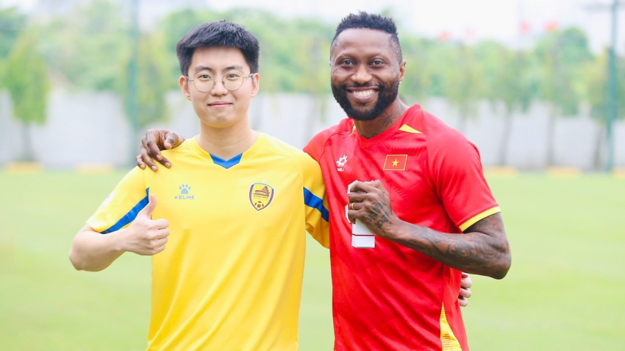 Tiền đạo nhập tịch bày tỏ mong muốn khoác áo ĐT Việt Nam