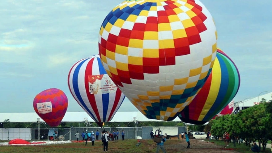 Dong Nai to mark 50 years of national reunification with biggest hot air balloon