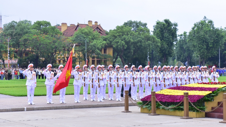 50 năm mở cửa Lăng Bác: Tuyển chọn lính tiêu binh như “đãi cát tìm vàng”