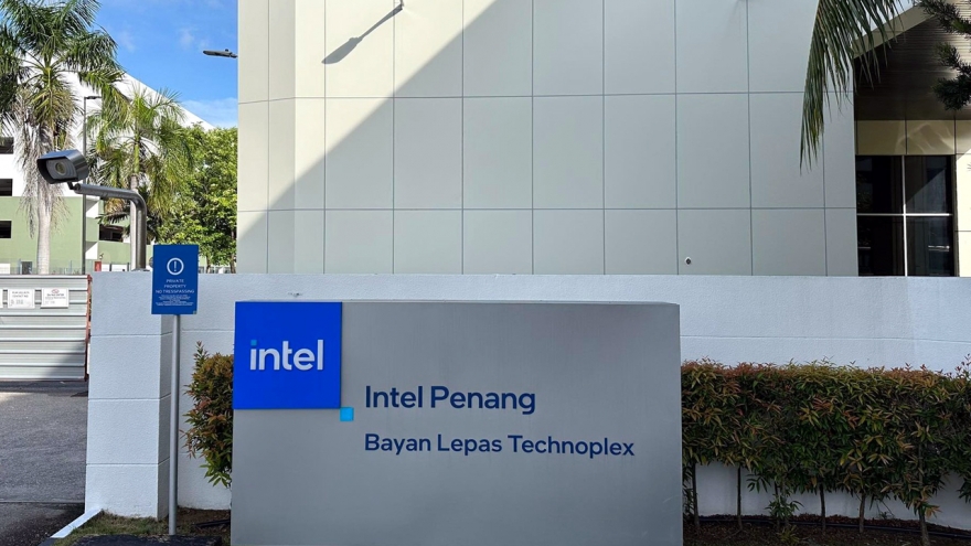 Malaysia tìm cách gỡ khó cho Intel, Oracle từ thuế quan của Mỹ