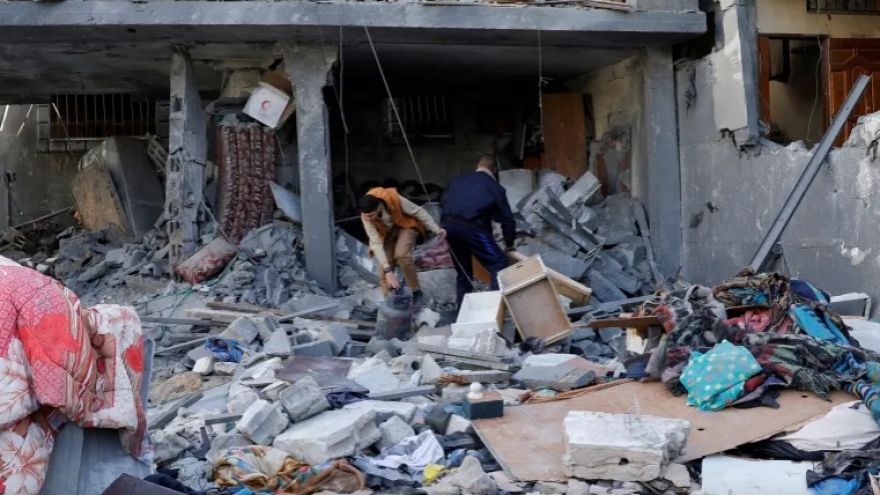 Israel tiếp tục tấn công vào Gaza dịp Lễ Eid Al Fitr