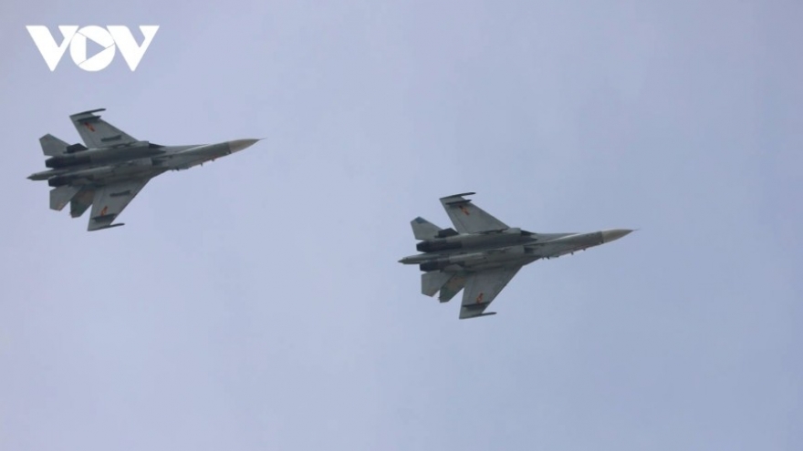 Fighter jets rehearse spectacular maneuvers for reunification anniversary