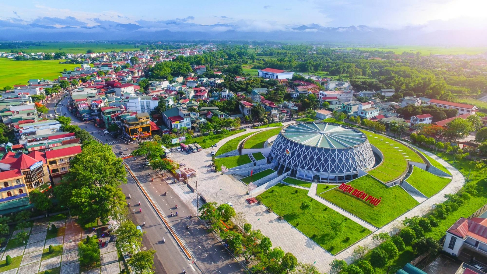 Điện Biên lấy ý kiến nhân dân về đề án giảm 65% đơn vị hành chính cấp xã