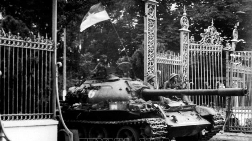 April 30 victory praised as triumph of solidarity, revolutionary heroism under CPV's leadership